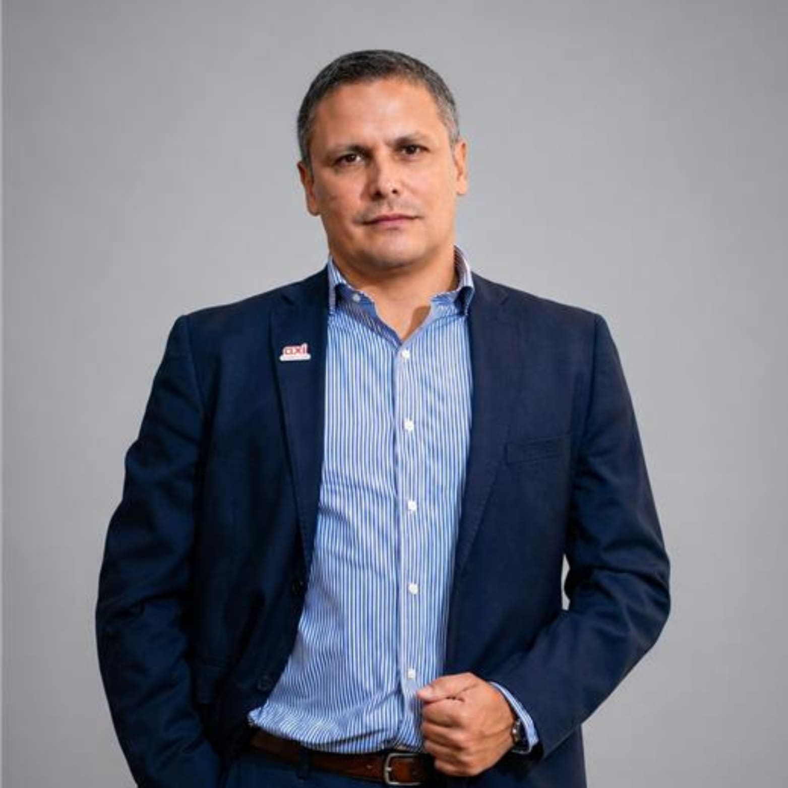 Milton López